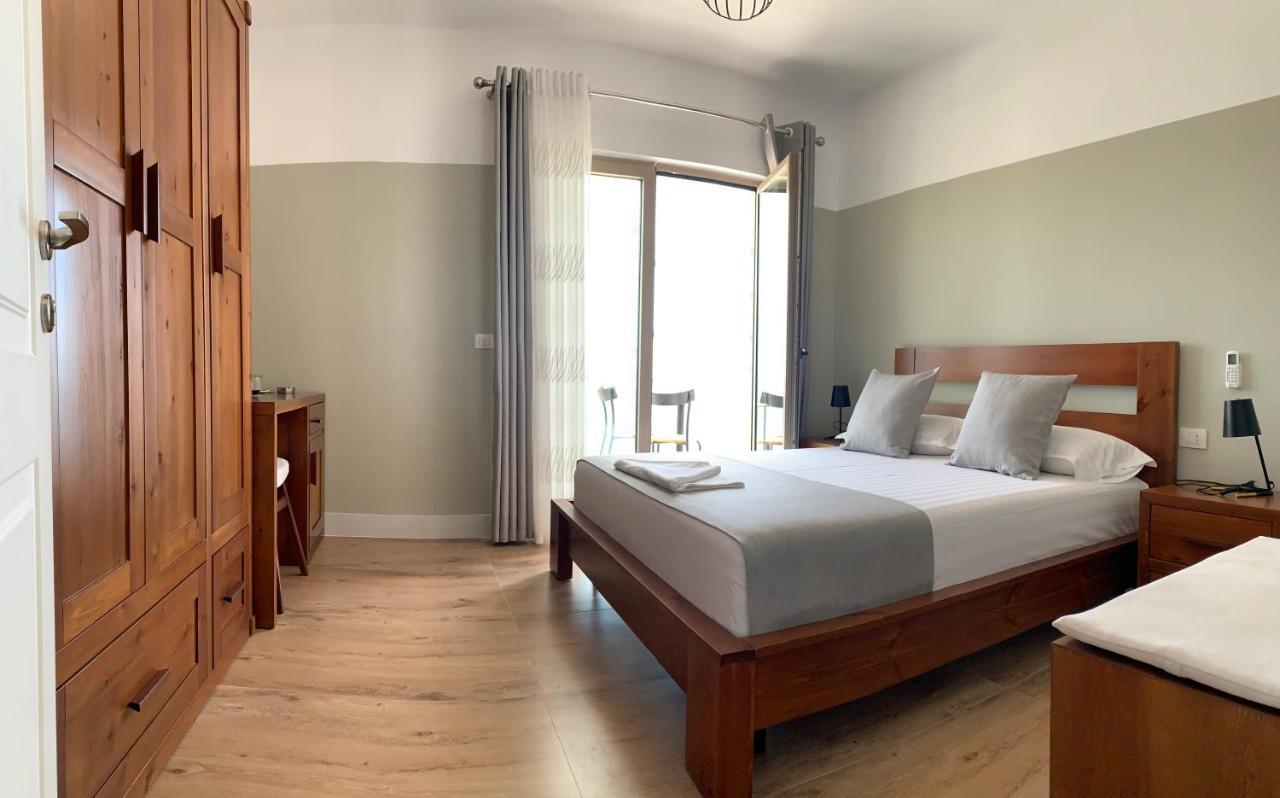 Hotel Vila 8 à Himarë Extérieur photo