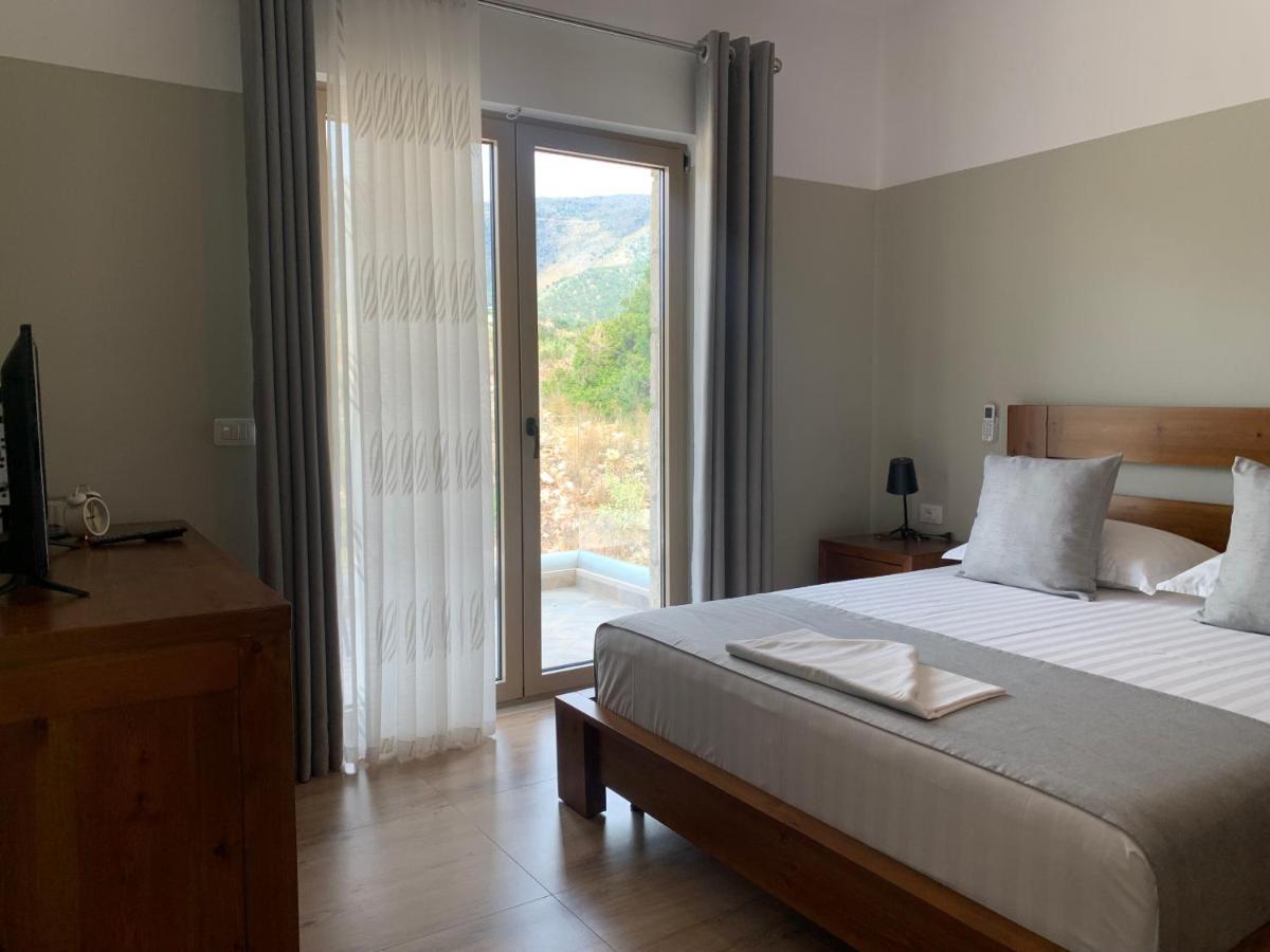 Hotel Vila 8 à Himarë Extérieur photo